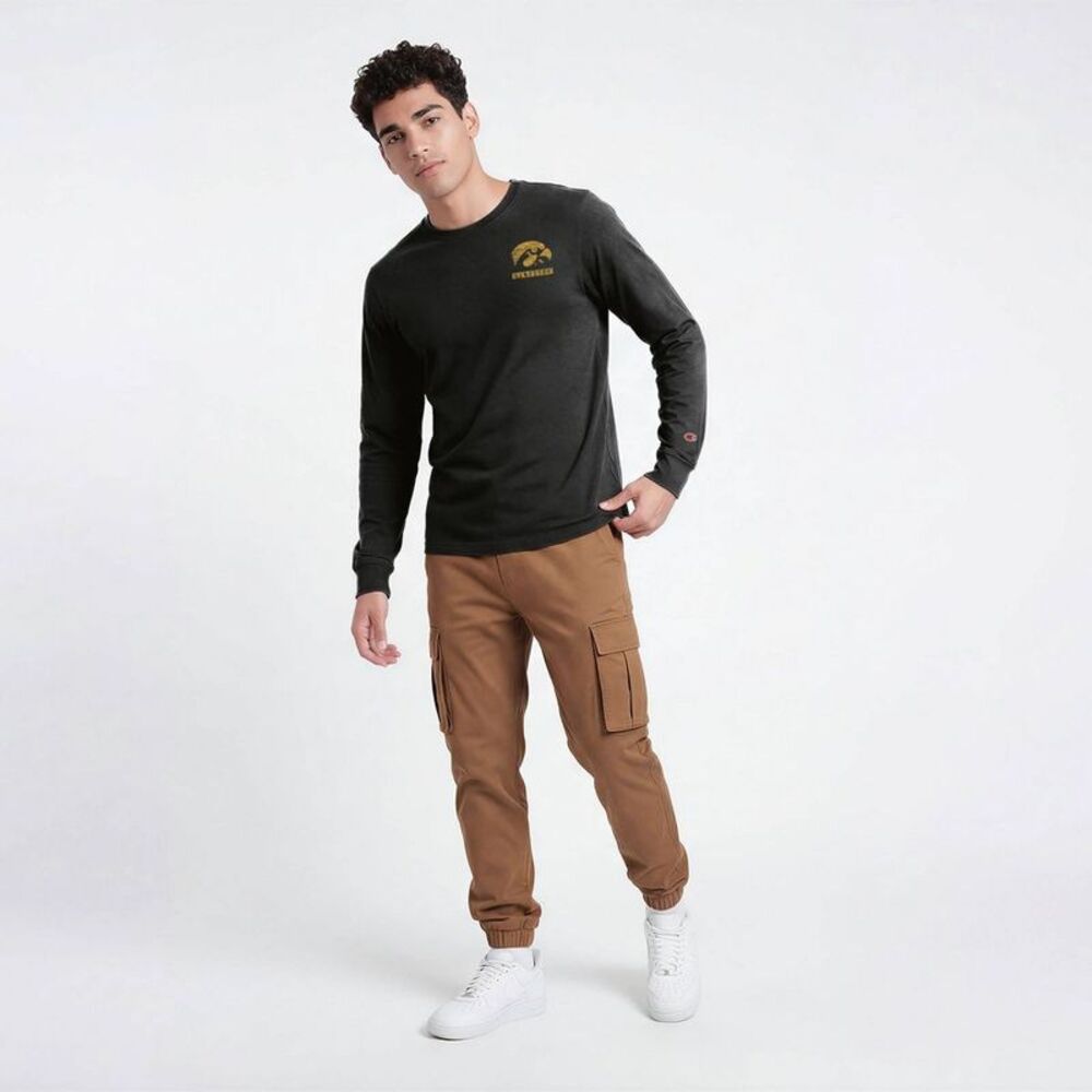 NCAA Iowa Hawkeyes Men's Champion Heavyweight Long Sleeve Shirt - L